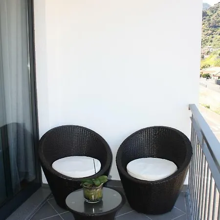 公寓 Holidays Plaza *