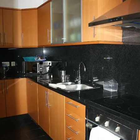 Holidays Plaza Santa Cruz (Madeira)